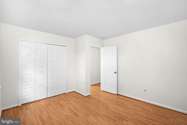 9361 TARTAN VIEW DR, Fairfax, VA 22032