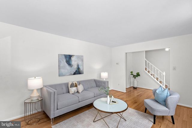 9361 TARTAN VIEW DR, Fairfax, VA 22032