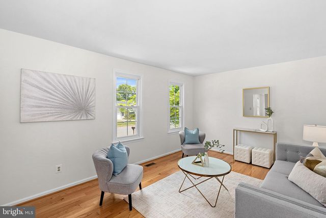 9361 TARTAN VIEW DR, Fairfax, VA 22032