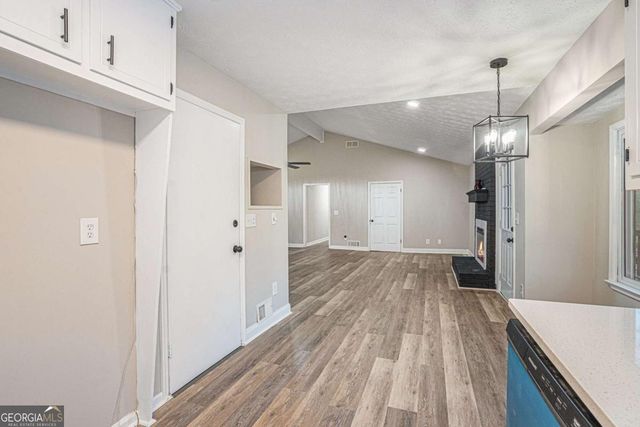 2912 Hickory Trail, Snellville, GA 30078