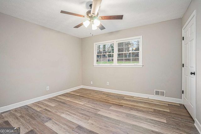 2912 Hickory Trail, Snellville, GA 30078