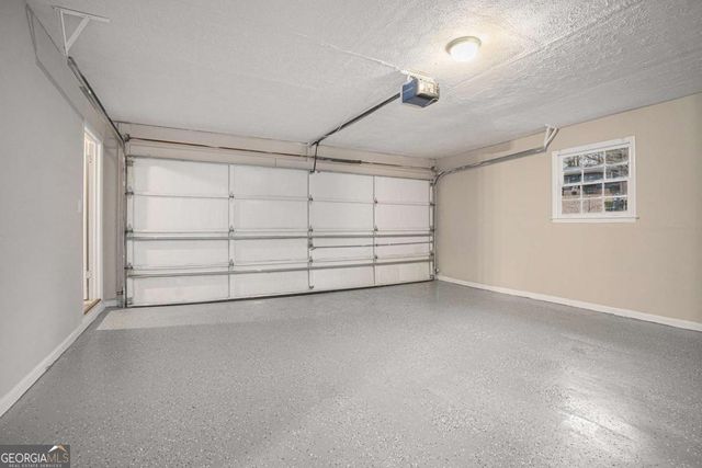 2912 Hickory Trail, Snellville, GA 30078