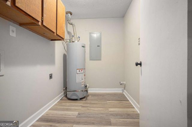 2912 Hickory Trail, Snellville, GA 30078