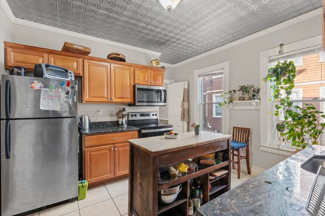 276 Oxford Street, Hartford, CT 06105