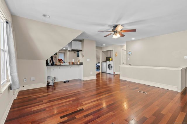 276 Oxford Street, Hartford, CT 06105