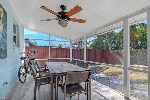 3470 Lakeview DR, Naples, FL 34112