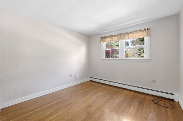 23 Gloria Circle, Burlington, MA 01803