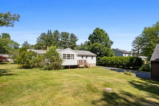 23 Gloria Circle, Burlington, MA 01803