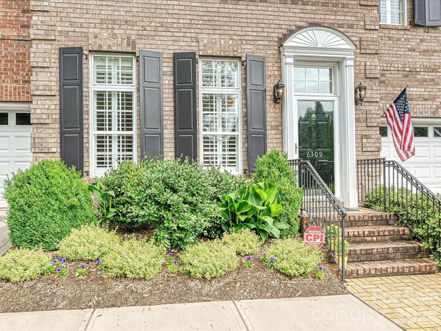 6309 Wakehurst Road, Charlotte, NC 28226