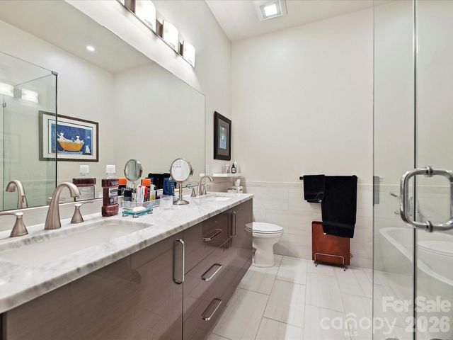 6309 Wakehurst Road, Charlotte, NC 28226