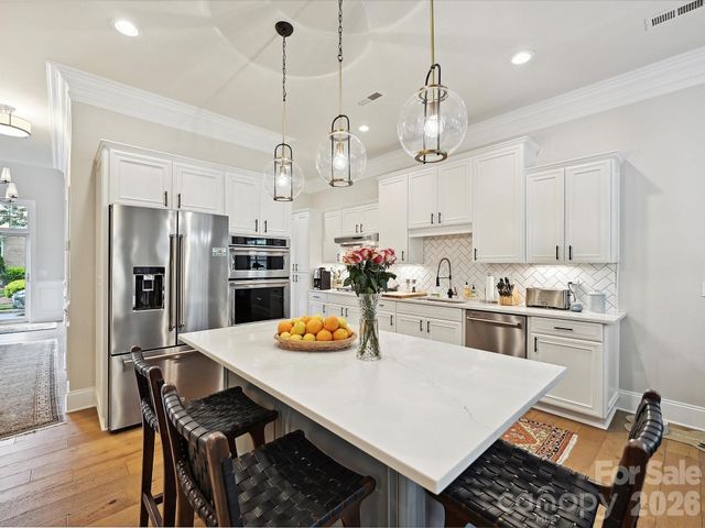 6309 Wakehurst Road, Charlotte, NC 28226