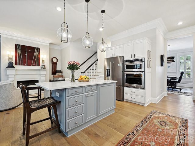 6309 Wakehurst Road, Charlotte, NC 28226