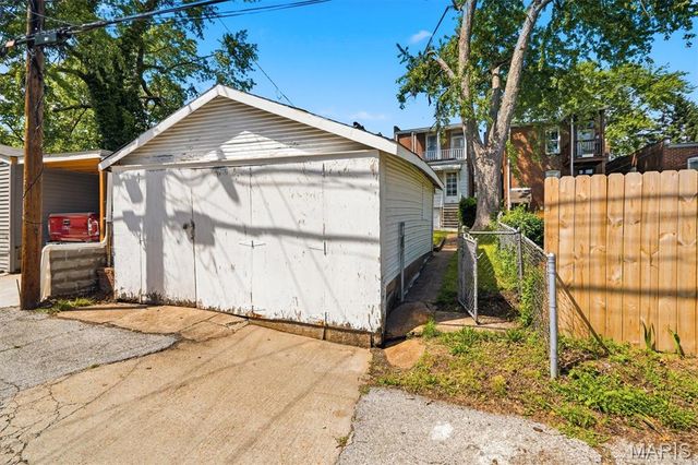 4148 Humphrey Street, St Louis, MO 63116