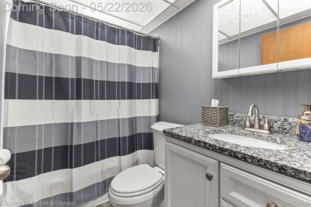 33501 Leona Street, Garden City, MI 48135