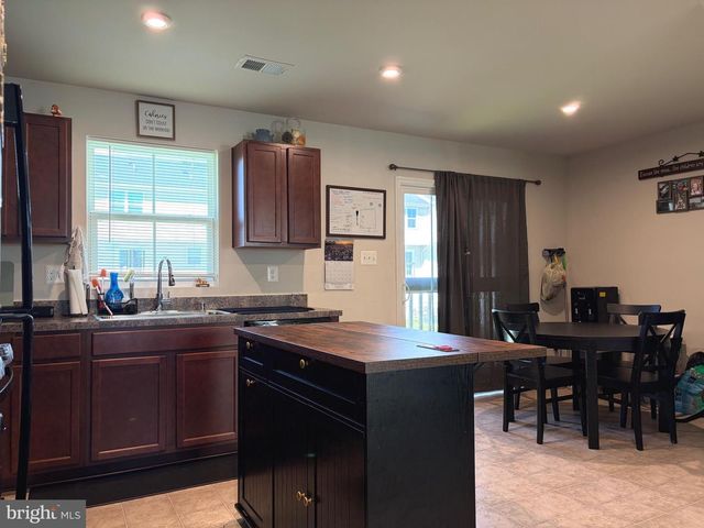 276 RHEA DR, Martinsburg, WV 25403