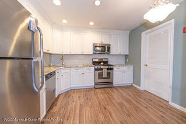 174 Tulip Lane, Freehold, NJ 07728