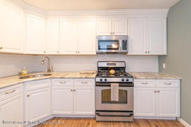 174 Tulip Lane, Freehold, NJ 07728