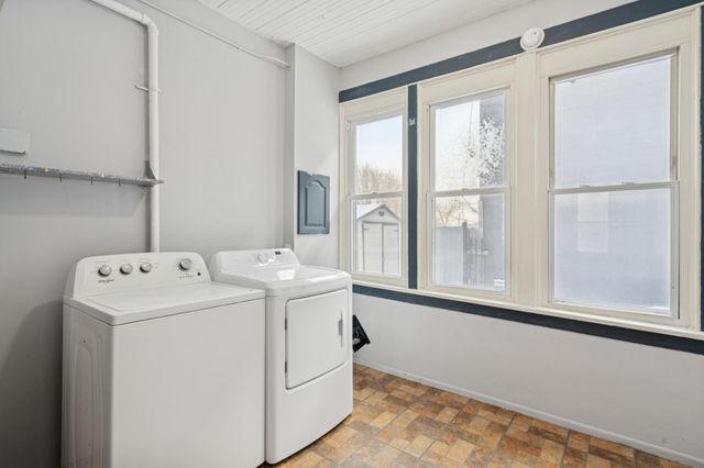 3447 2nd Street N, Minneapolis, MN 55412