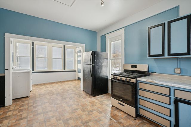 3447 2nd Street N, Minneapolis, MN 55412