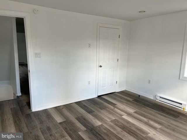 839 E GRAND AVE, Tower City, PA 17980