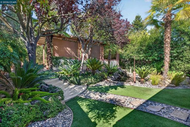 3402 Hall Ln, Lafayette, CA 94549