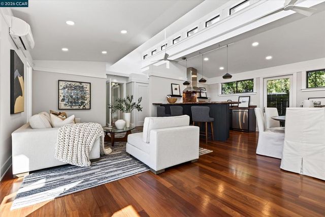 3402 Hall Ln, Lafayette, CA 94549