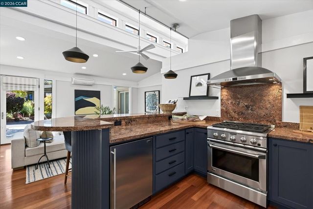 3402 Hall Ln, Lafayette, CA 94549