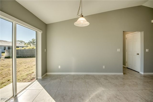 2421 NW 7th PL, Cape Coral, FL 33993