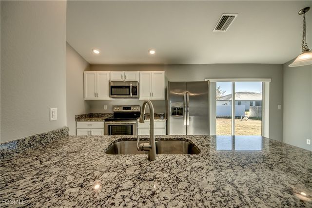 2421 NW 7th PL, Cape Coral, FL 33993