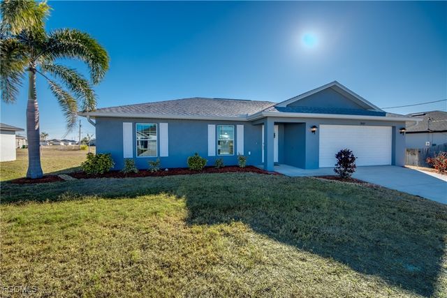 2421 NW 7th PL, Cape Coral, FL 33993