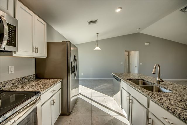 2421 NW 7th PL, Cape Coral, FL 33993