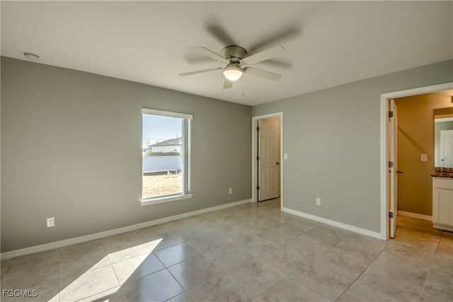 2421 NW 7th PL, Cape Coral, FL 33993