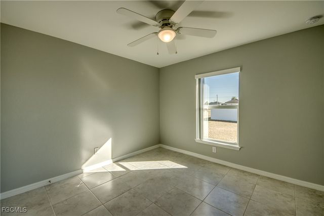 2421 NW 7th PL, Cape Coral, FL 33993