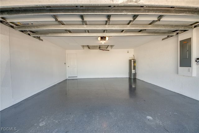 2421 NW 7th PL, Cape Coral, FL 33993