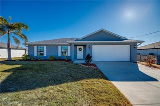 2421 NW 7th PL, Cape Coral, FL 33993