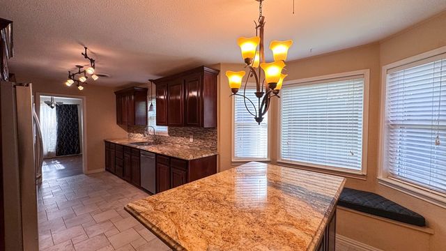 4 Amhurst Court, Midland, TX 79705