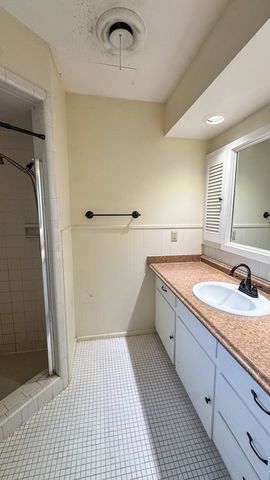 4 Amhurst Court, Midland, TX 79705