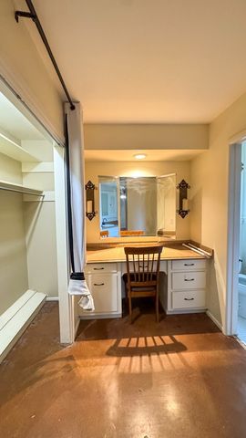 4 Amhurst Court, Midland, TX 79705