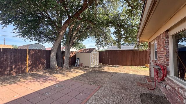 4 Amhurst Court, Midland, TX 79705