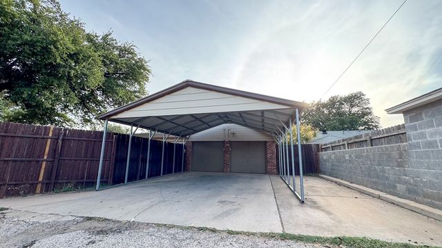 4 Amhurst Court, Midland, TX 79705