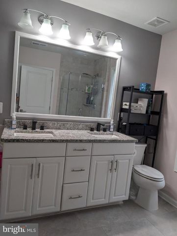 43174 LUTTRELL SQ, Ashburn, VA 20148