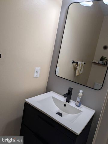 43174 LUTTRELL SQ, Ashburn, VA 20148