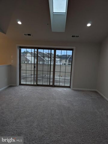 43174 LUTTRELL SQ, Ashburn, VA 20148