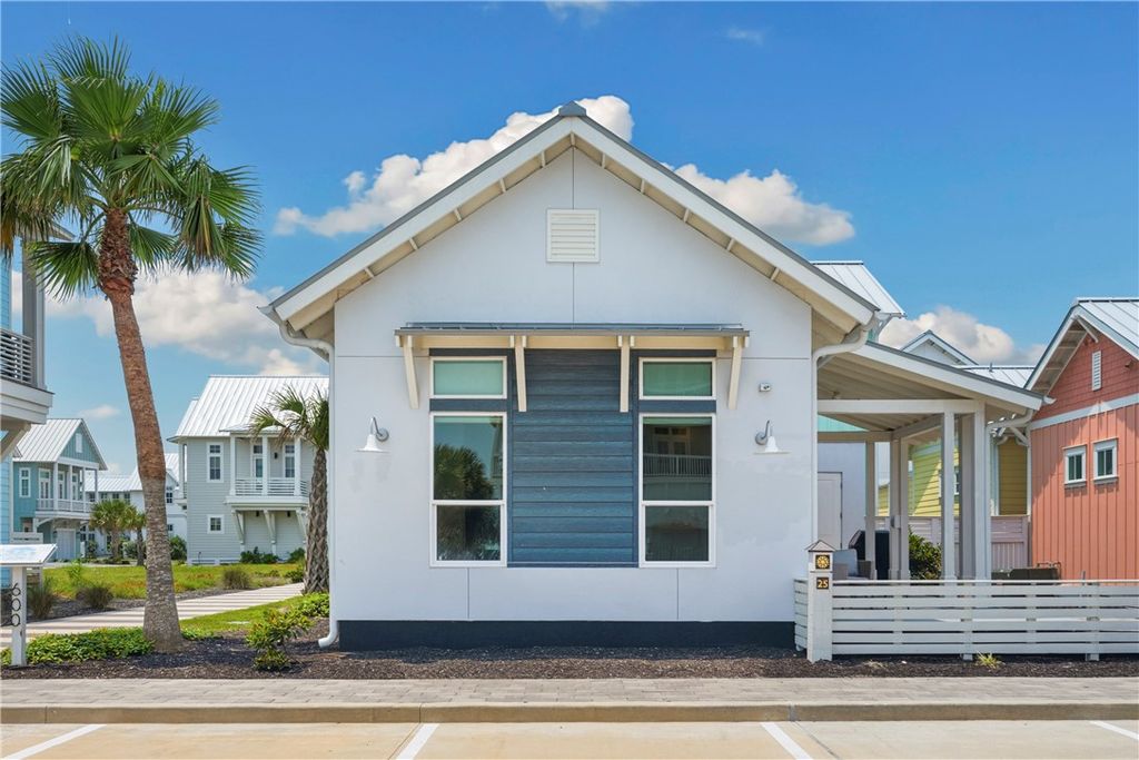 600 Center Square North 25, Port Aransas, TX 78373