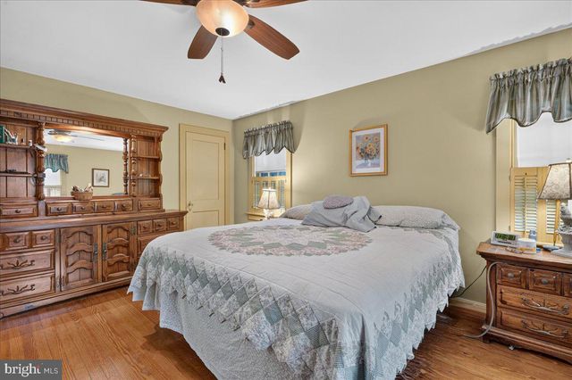 200 QUAKERTOWN AVE, Pennsburg, PA 18073