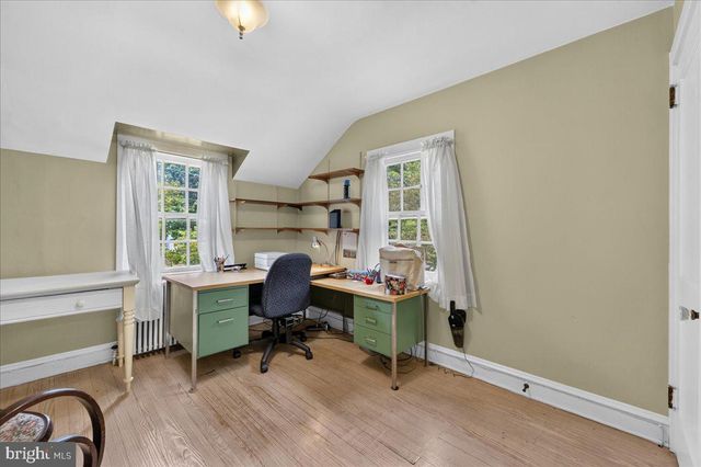 200 QUAKERTOWN AVE, Pennsburg, PA 18073