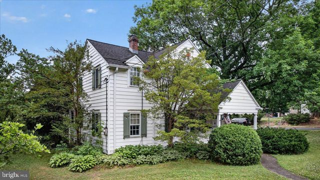 200 QUAKERTOWN AVE, Pennsburg, PA 18073