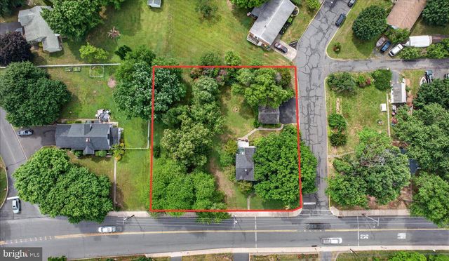 200 QUAKERTOWN AVE, Pennsburg, PA 18073