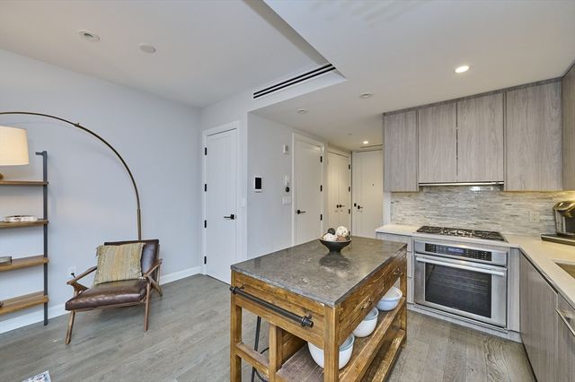 140 Shawmut Ave 1B, Boston, MA 02118