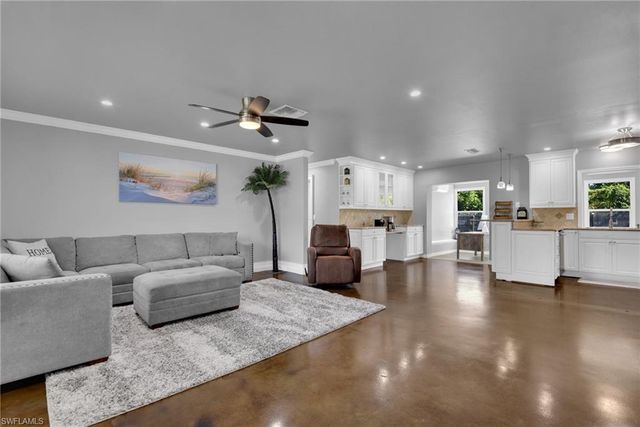 2413 Dover AVE, Fort Myers, FL 33907